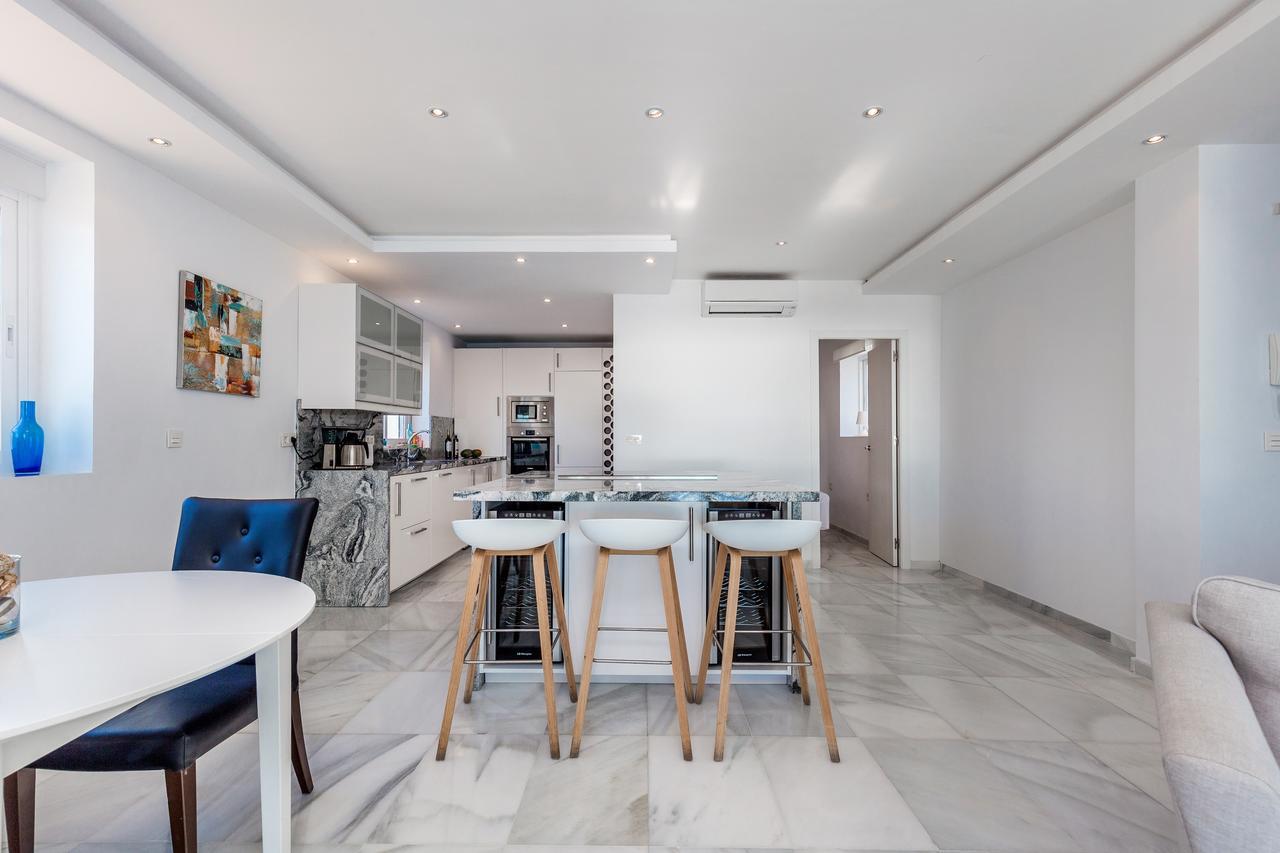 דירות מארבלה Front Line Penthouse Puerto Banus With Sea Views מראה חיצוני תמונה